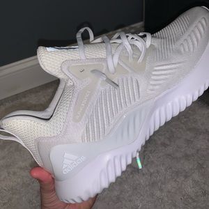 🚨🚨 NWOT ADIDAS REFLECTIVE ALPHA3BOUNCE 🚨🚨
